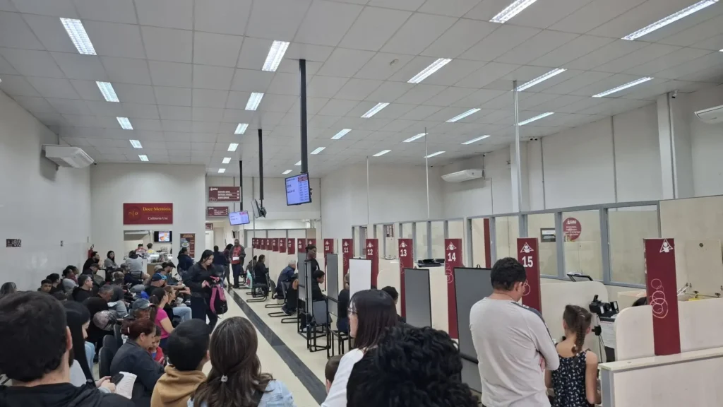 Sine de Poços oferece 253 vagas de emprego nesta segunda-feira