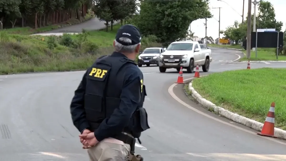 PRF inicia Operação Rodovida 2025/2026 com ação integrada em Poços