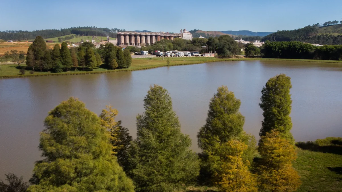 Alcoa apresenta balanço de 2025: R$ 4,7 milhões em investimentos sociais em Poços de Caldas e região