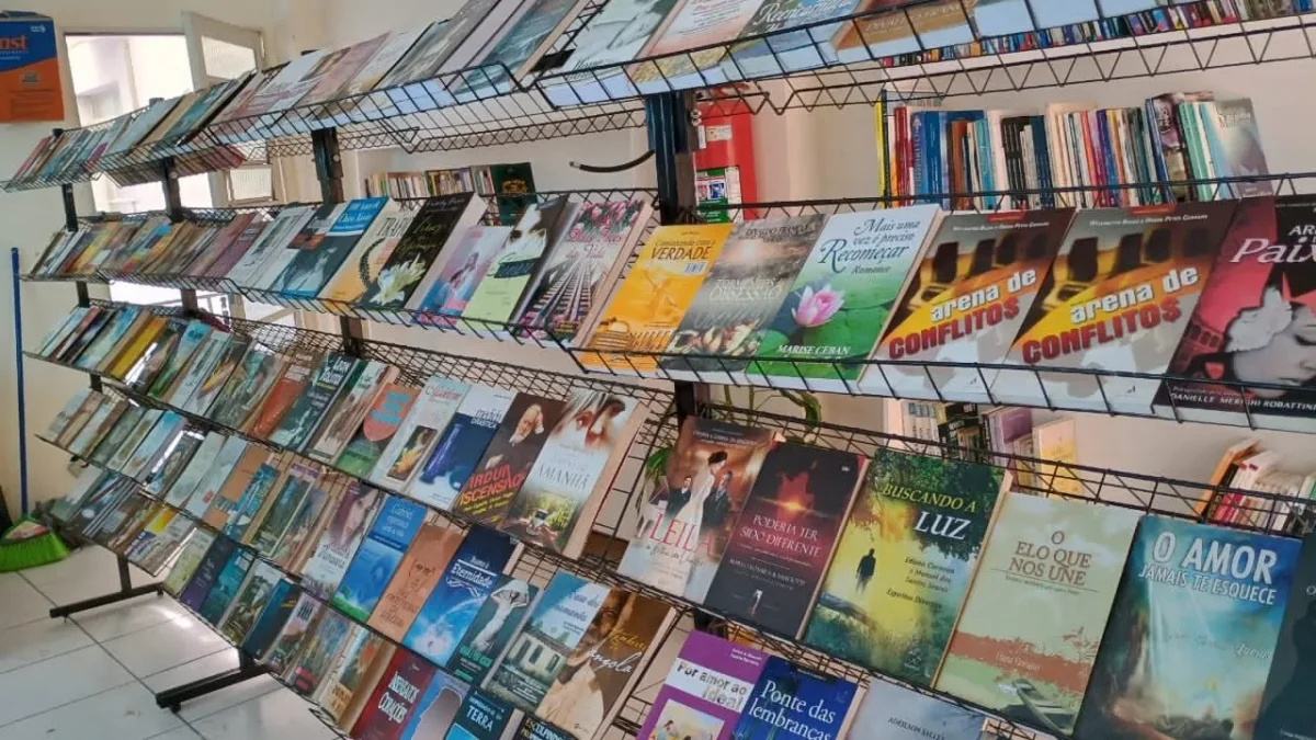 Centro Espírita Deus e Caridade promove bazar de livros espíritas usados em Poços de Caldas