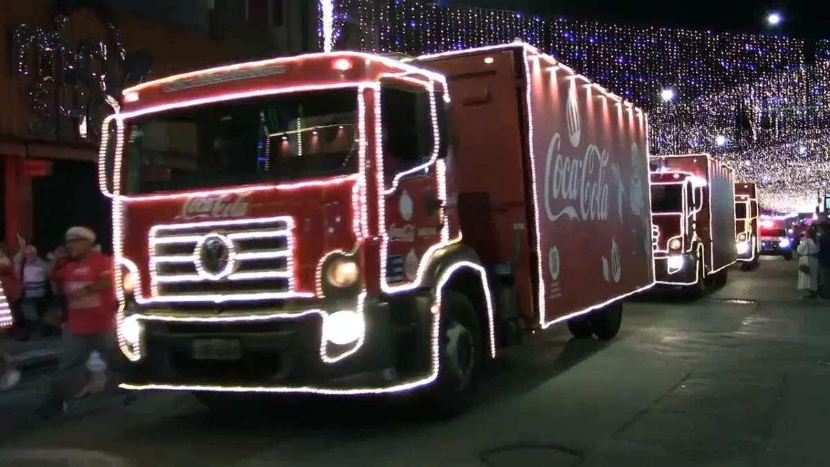 Caravana da Coca-Cola percorre ruas de Poços nesta sexta-feira (19)