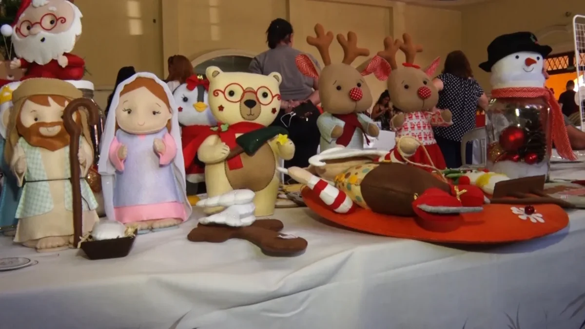 Feira Natalina de Artesanato começa no Espaço Cultural da Urca