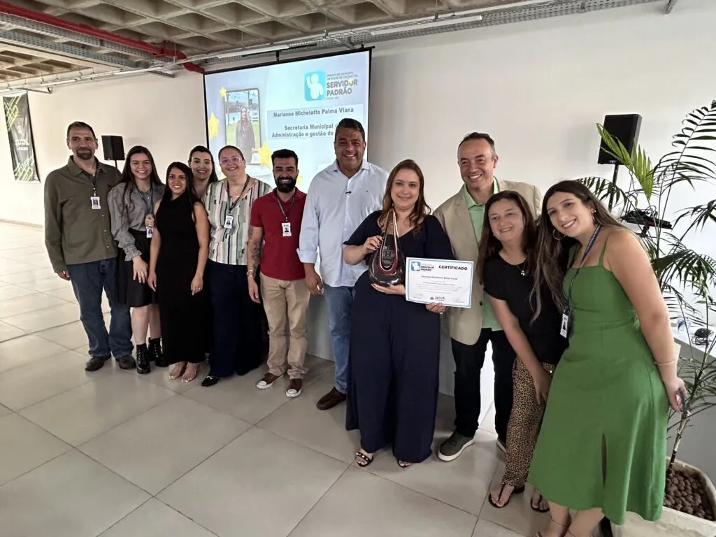 Funcionária da Administração é eleita Servidora Padrão 2025 da Prefeitura de Poços de Caldas