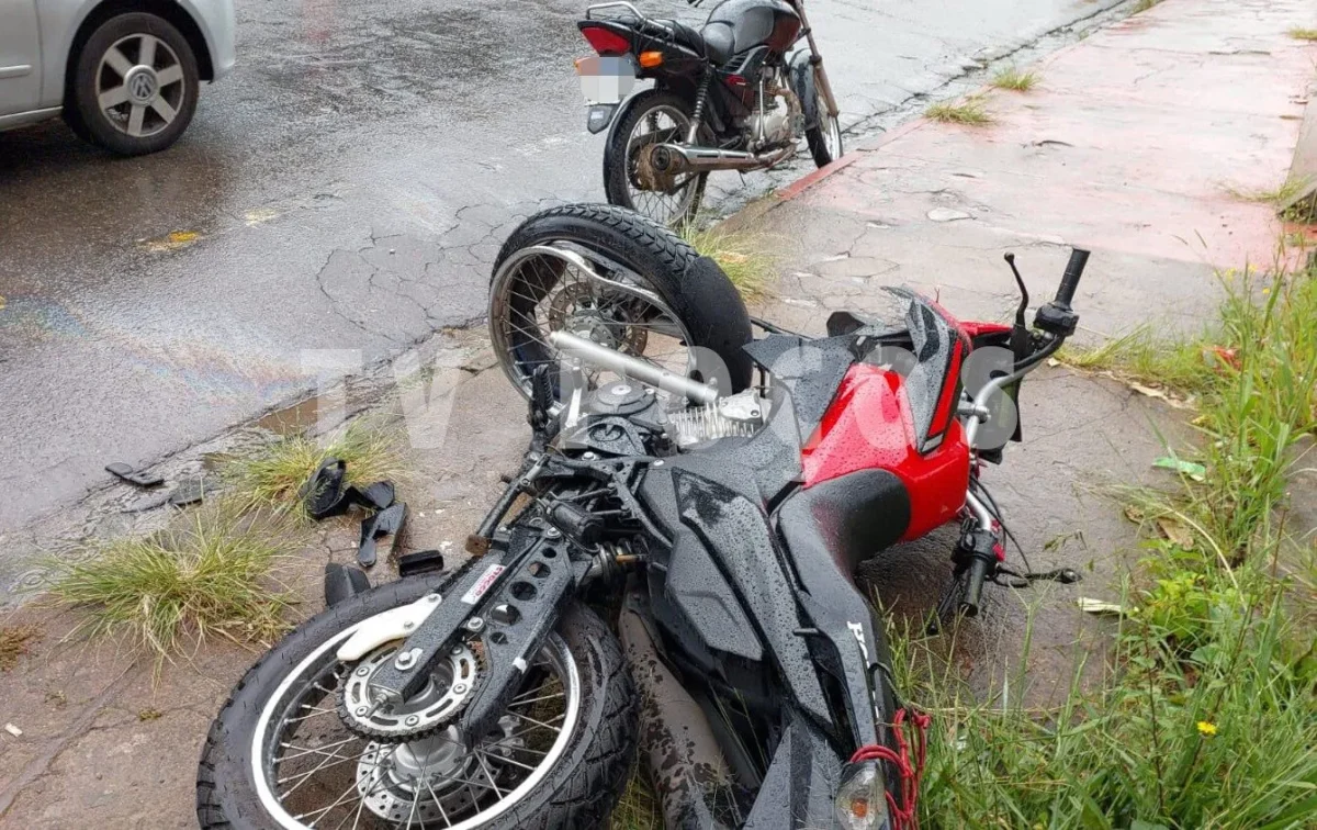 Acidente com motociclista é registrado na avenida Wenceslau Braz