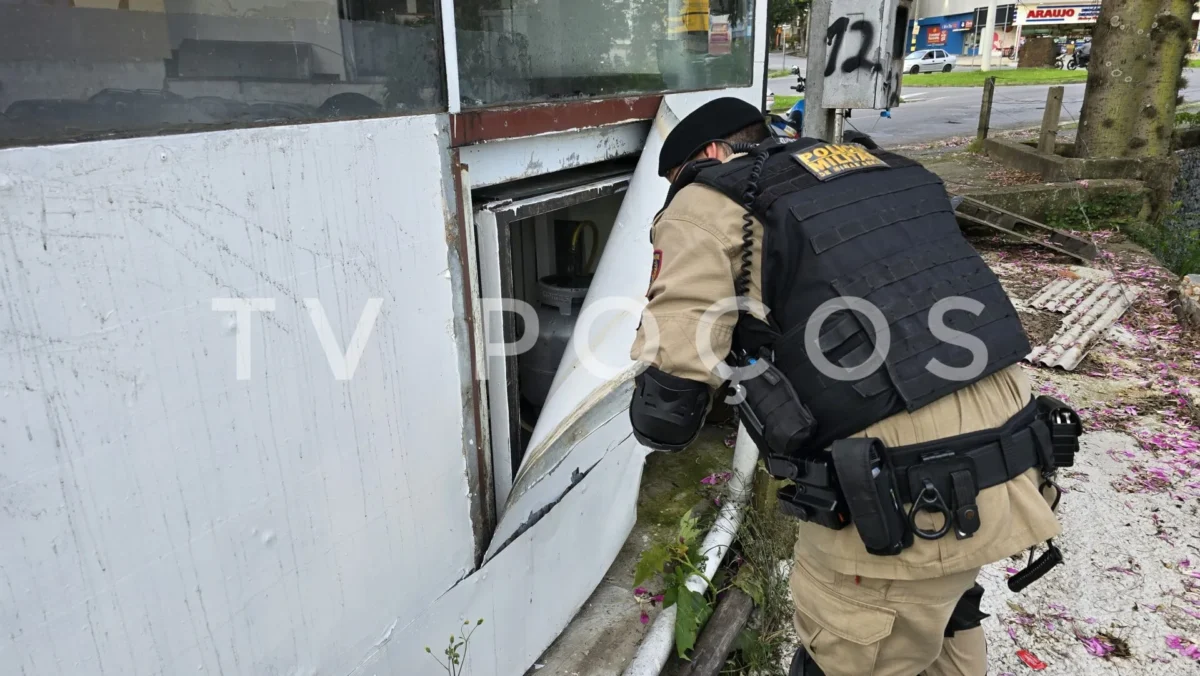 VÍDEO: Trailer de lanches é arrombado na Av. José Remígio Prezia