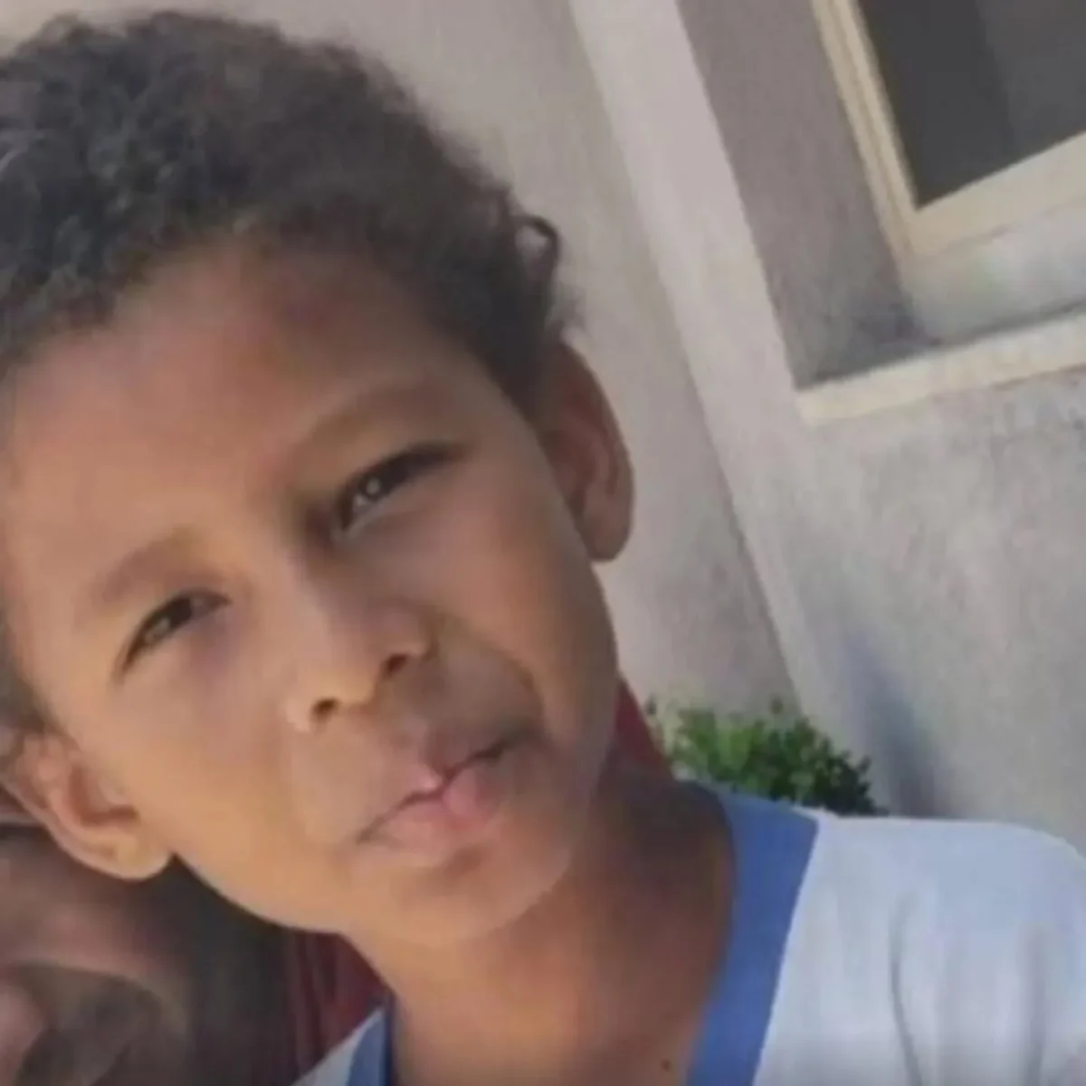 Criança de 7 anos desaparecida em córrego é localizada