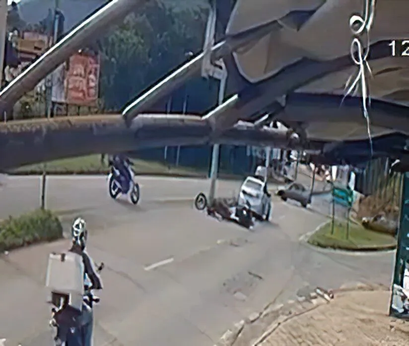 VÍDEO: Motociclista fica ferido em acidente no trevo do Parque Primavera