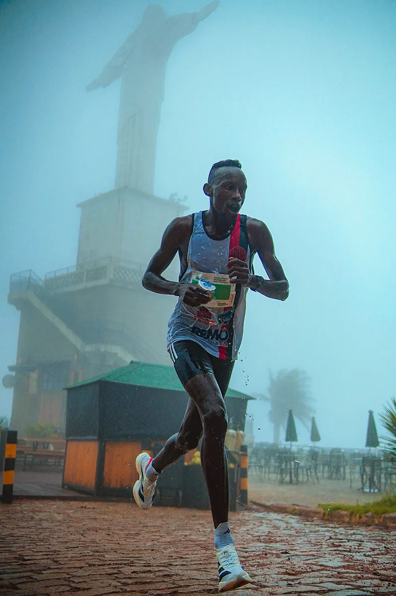 Queniano confirma favoritismo e é bicampeão da Volta ao Cristo Unimed